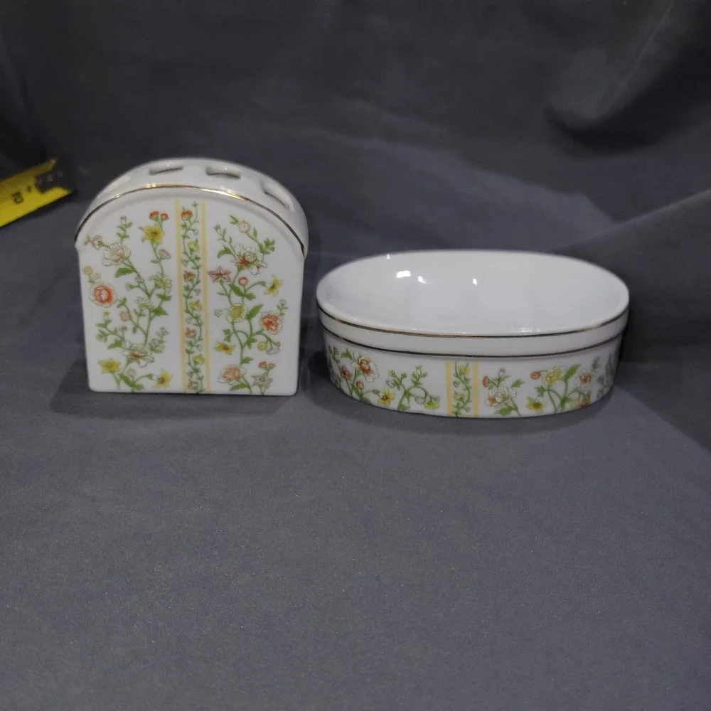 VTG Floral Soap Dish and Toothbrush holder Japan by Seven Seas Bathroom Set